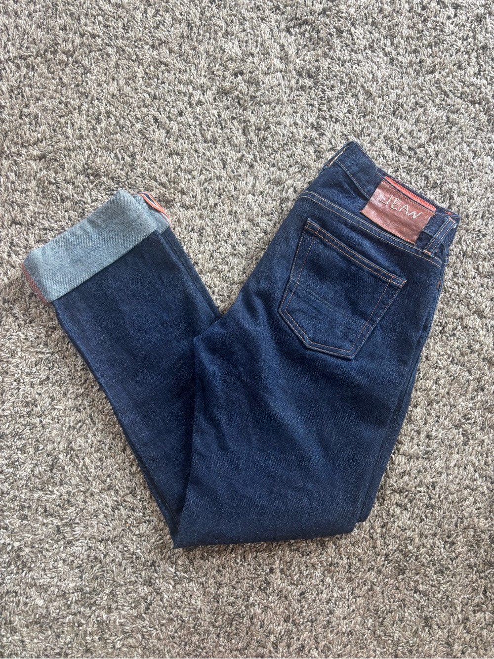 Jean Shop Bowie Slims size 28 Dark Wash Rolled Cuff Jeans - Blue